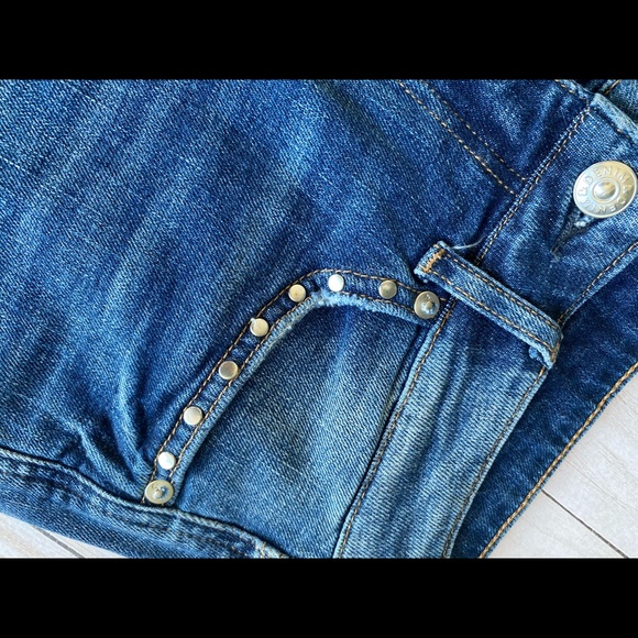 H&M relaxed denim shorts - Picture 2 of 4